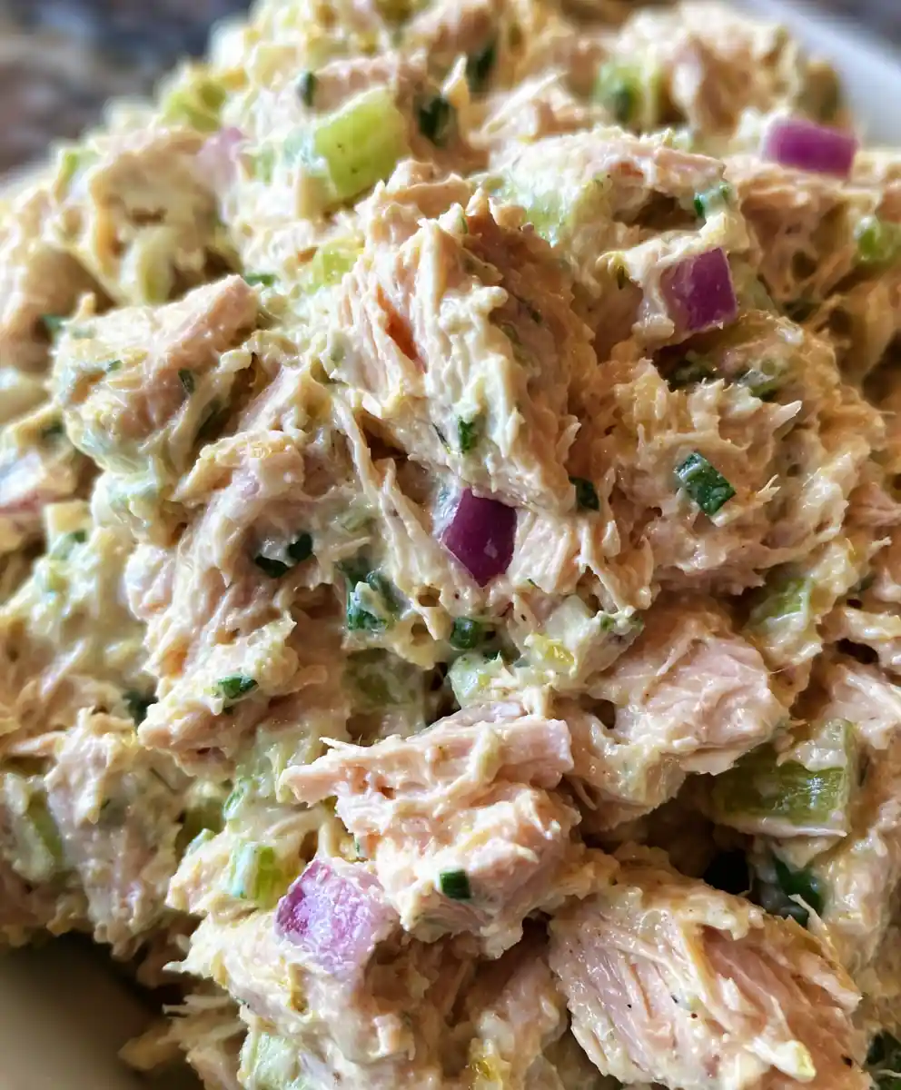 Deli-Style Tuna Salad Recipe with Celery Crunch