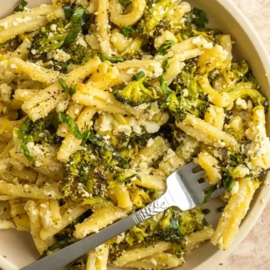 Creamy Baked Feta and Broccoli Pasta