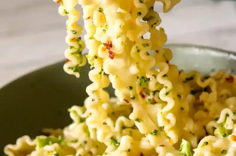 Zesty Lemon and Parmesan Broccoli Pasta