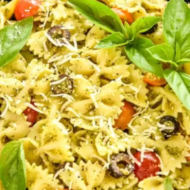 Simple Basil Pesto Pasta Salad