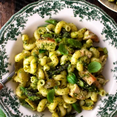 Grilled Chicken and Asparagus Pesto Pasta Salad