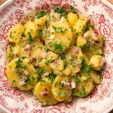 Salade de Pommes de Terre Alsacienne Traditionnelle
