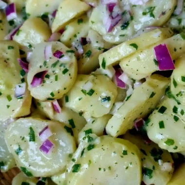 Salade de pommes de terre à l'alsacienne