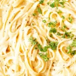 Fast 15-Minute Creamy Fettuccine Alfredo