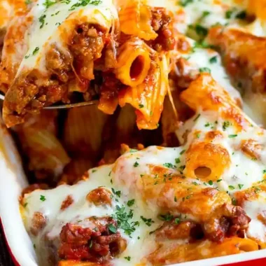 Cheesy Baked Rigatoni Pasta