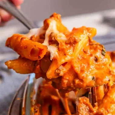 Cheesy Beef Baked Ziti