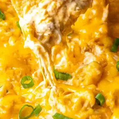 Easy Baked Buffalo Chicken Dip