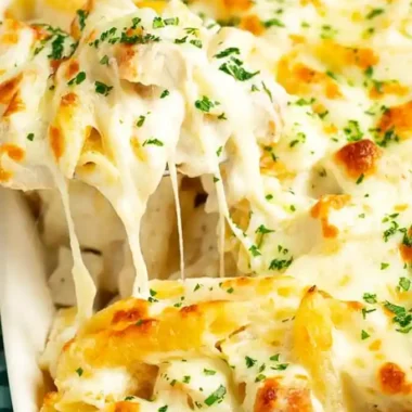 Baked Chicken Alfredo Pasta
