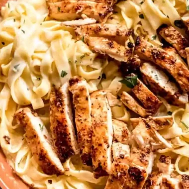 Creamy Chicken Fettuccine Alfredo