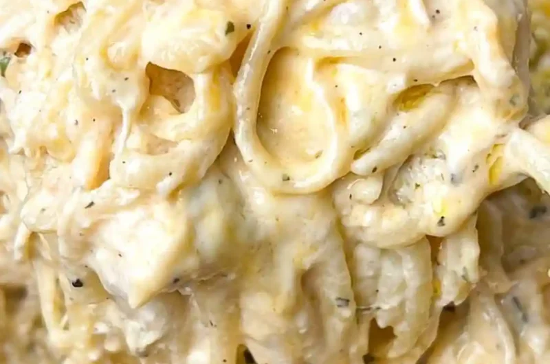 Creamy Garlic Chicken Tetrazzini Casserole