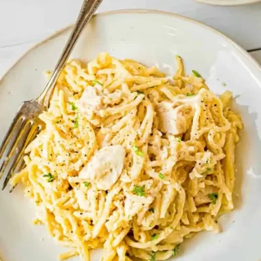 Creamy Baked Chicken Tetrazzini