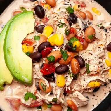 Creamy Slow Cooker Chicken Chili