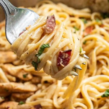 Creamy Chicken Carbonara
