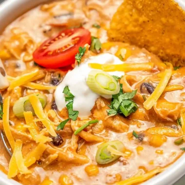 Creamy Copycat Chicken Enchilada Soup