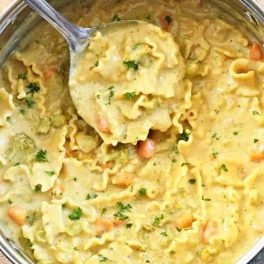 Hearty Plant-Based Creamy Pasta Soup