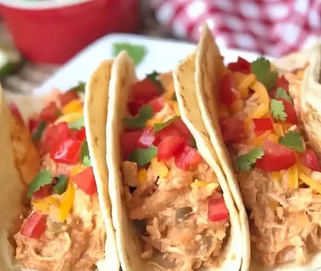 Creamy Salsa Shredded Chicken Tacos
