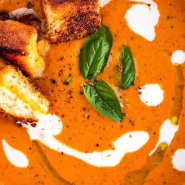 Creamy Roasted Tomato Basil Bisque
