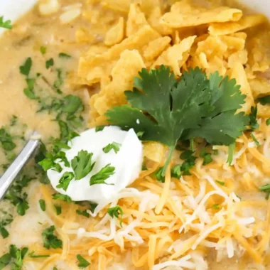 Slow Cooker Green Chile Chicken Enchilada Soup