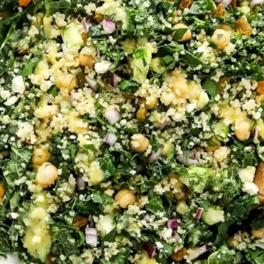 Hearty Kale and Quinoa Salad with Zesty Lemon Dressing