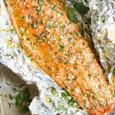 Garlic Butter Salmon Foil Packets
