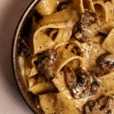 Creamy Gorgonzola and Truffle Mushroom Pasta