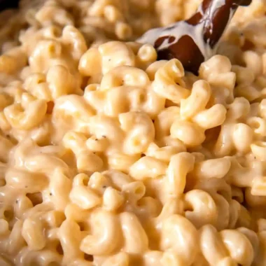 Creamy Gouda Macaroni and Cheese