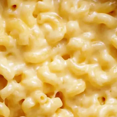 Rich and Creamy Homemade Macaroni and Cheese