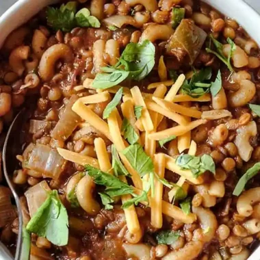 Lentil and Tomato Macaroni Soup
