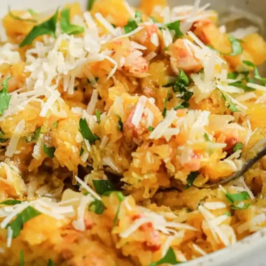 Low Carb Spaghetti Squash Carbonara