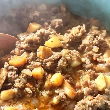 Mexican Ground Beef and Potato Picadillo