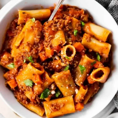 One Pot Rigatoni Bolognese