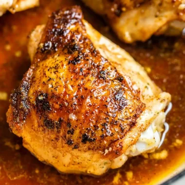 Crispy Pan-Seared Chicken Thighs