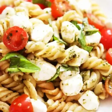 Pesto Caprese Pasta Salad Recipe
