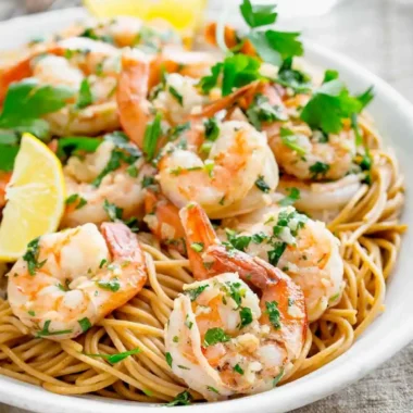 Quick Garlic Shrimp with Lemon and Parsley