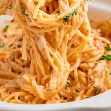 Creamy Slow Cooker Chicken Spaghetti