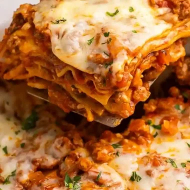 Easy Slow Cooker Lasagna