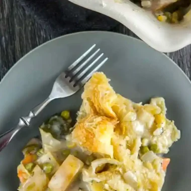 Slow Cooker Veggie Pot Pie