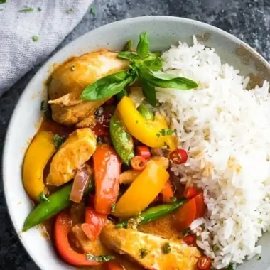 Spicy Instant Pot Thai Chicken Curry