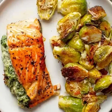 Creamy Spinach Stuffed Salmon Fillets