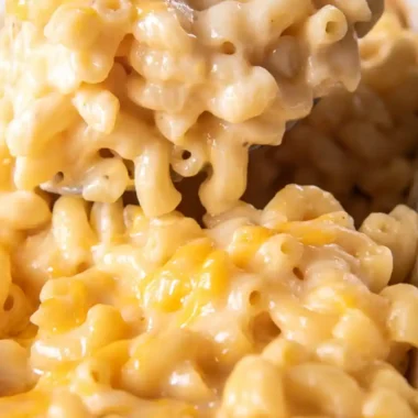 Creamy Baked Macaroni and Cheese