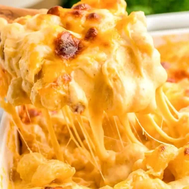 Tini's Viral Creamy Baked Mac and Cheese