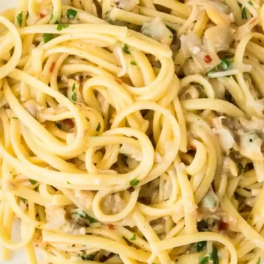 Spicy White Clam Sauce With Linguine
