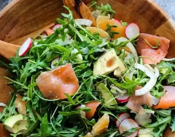 Fresh Arugula and Fennel Salad with Smoked Salmon