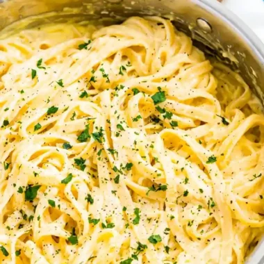 Creamy Homemade Alfredo Sauce