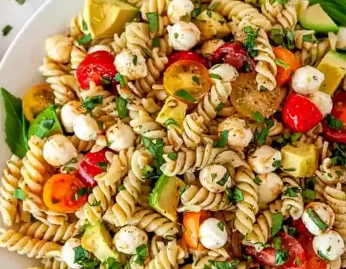 Caprese Pesto Pasta Salad