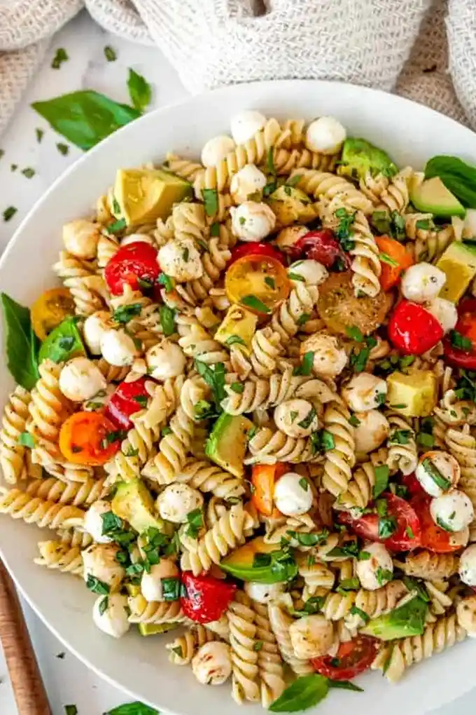 Caprese Pesto Pasta Salad