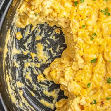 Creamy Slow Cooker Macaroni and Corn Casserole