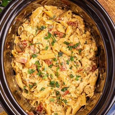 Slow Cooker Creamy Marry Me Chicken Pasta