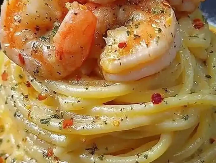 Creamy Garlic Shrimp Linguine