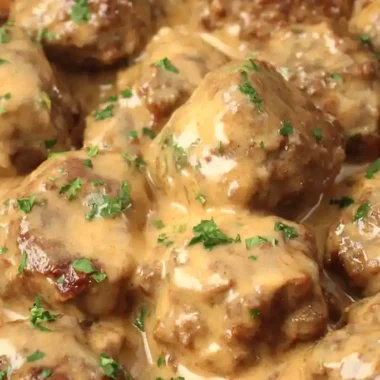 Slow Cooker Creamy Beef Meatballs